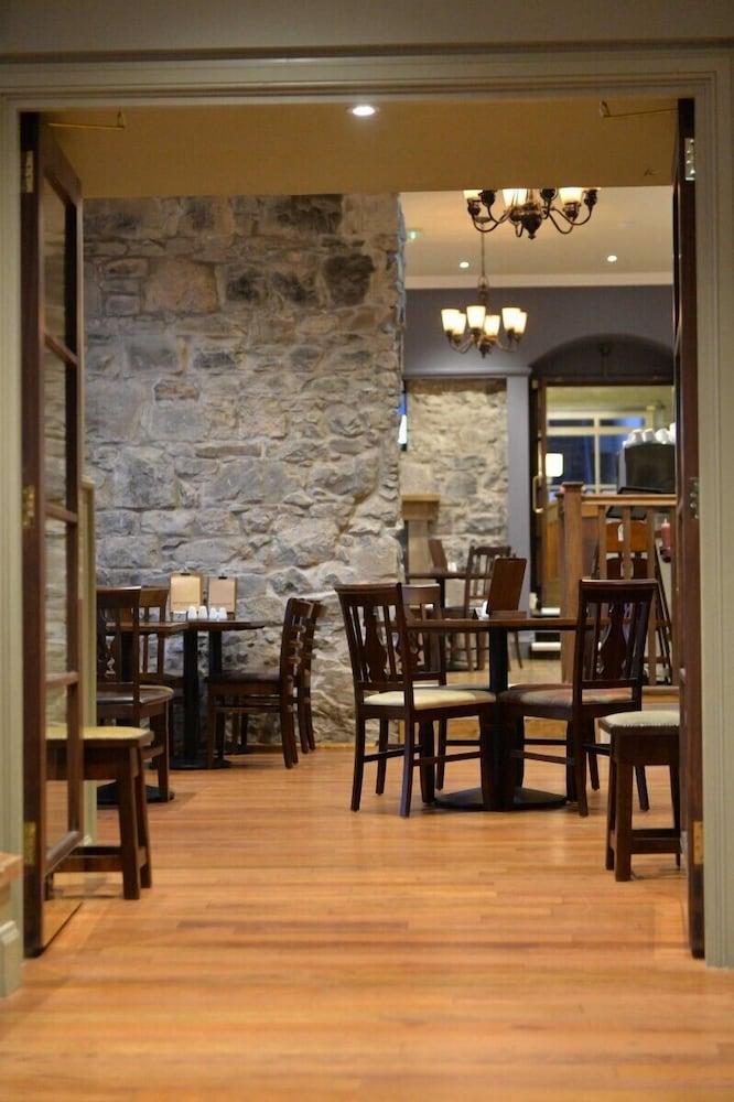 The Hotel 3*