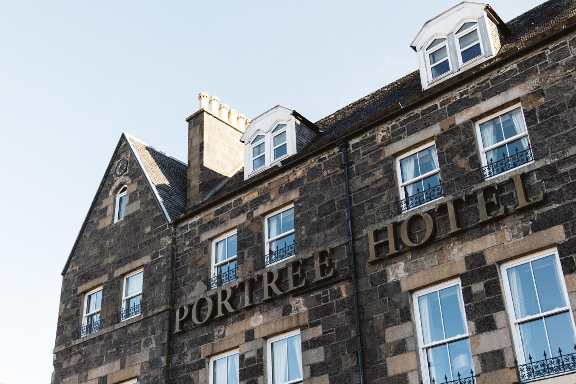 Hotel The 3*